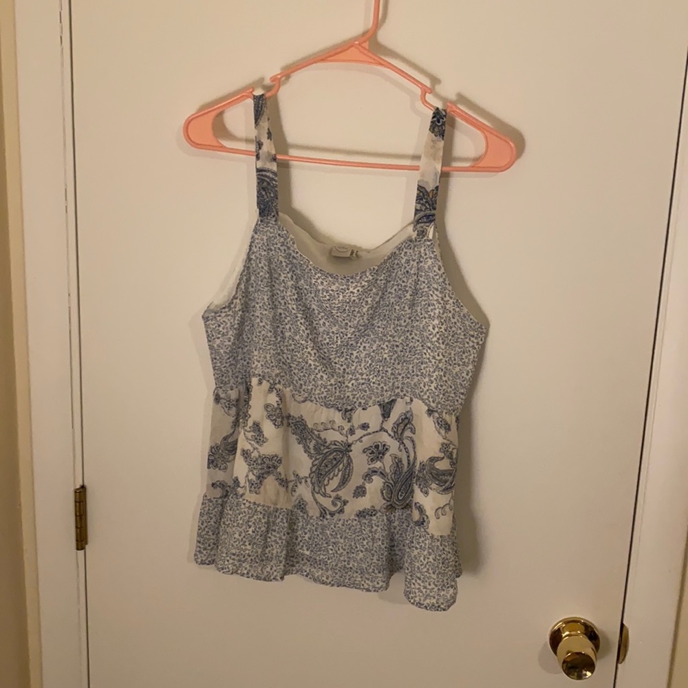 Paper Crane. Light blue/paisley print top
